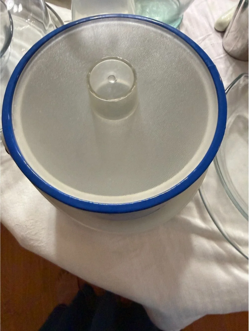 Vintage 1980s Cobalt Blue Vinyl Ice Bucket Frosted Lucite Handle Lid MCM Barware